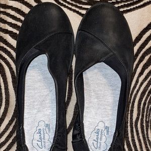 Black Clarks cloud steppers